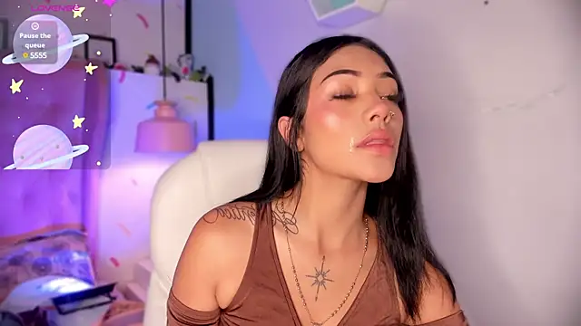 Snapshot of Giovanna_oliveira chatting on January 2025 05:33:01 AM Giovanna oliveira online show from January 2025 05:33:01 AM