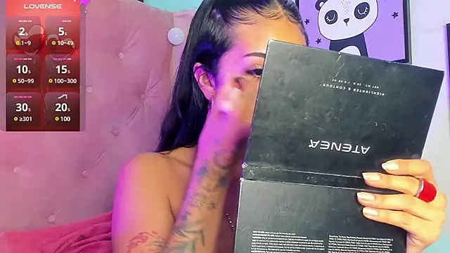 Snapshot of Giovanna_oliveira chatting on February 2025 05:56:01 AM Giovanna oliveira online show from February 2025 05:56:01 AM