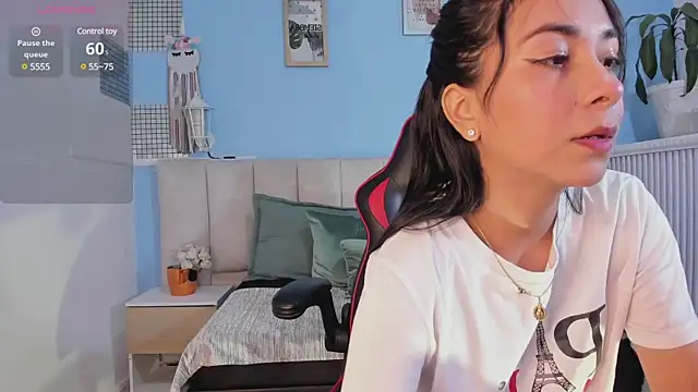 lyzzi smith01 online show from December 2024 07:32:01 PM