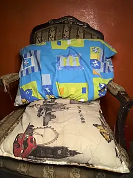 Snapshot of moody1996- chatting on November 2025 11:15:01 PM moody1996- online show from November 2025 11:15:01 PM