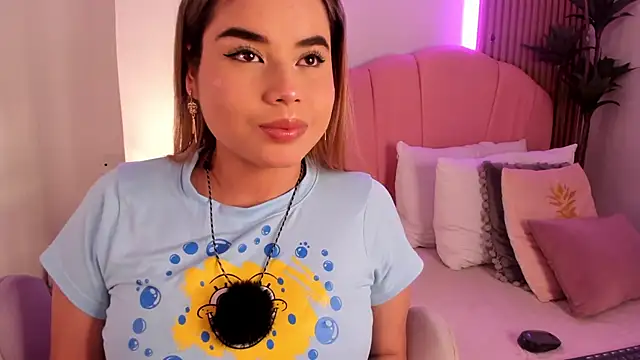 Snapshot of Victoria_vallejo_ chatting on February 2026 11:44:02 AM Victoria vallejo online show from February 2026 11:44:02 AM