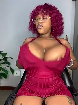 Snapshot of Boobylicious_BB chatting on February 2026 05:49:01 AM Boobylicious BB online show from February 2026 05:49:01 AM