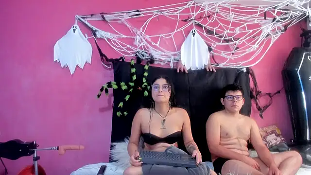 Snapshot of JustiinJazmin chatting on October 2025 07:11:01 PM JustiinJazmin online show from October 2025 07:11:01 PM