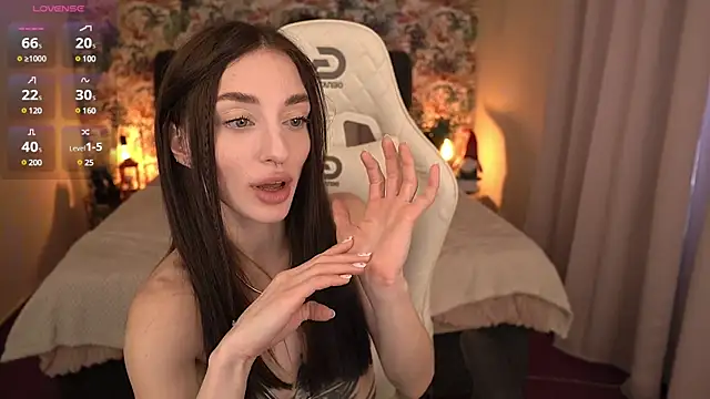 Alice Arwen online show from January 2025 10:53:02 AM