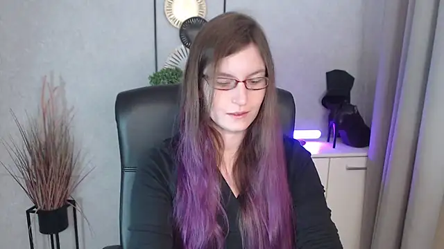 emmaxDelight online show from November 2025 06:35:01 AM