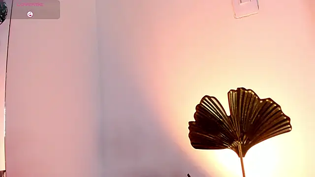 Mia ross16 online show from February 2025 07:38:01 PM