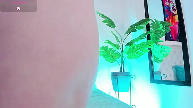 Mia ross16 online show from February 2025 05:02:02 PM