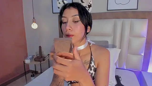 Snapshot of MelissaFoxx chatting on June 2026 12:10:02 PM MelissaFoxx online show from June 2026 12:10:02 PM