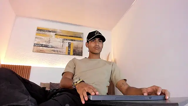 zander 2120 online show from April 2026 01:00:02 PM