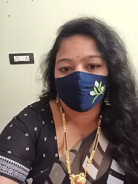 neelu-hoty online show from April 2026 03:06:01 PM