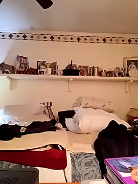 Snapshot of Hand69someguy chatting on December 2024 12:52:01 AM Hand69someguy online show from December 2024 12:52:01 AM