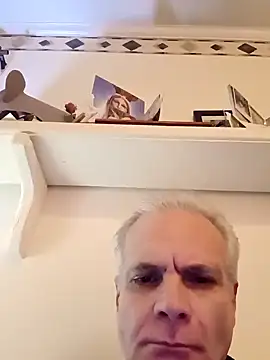 Snapshot of Hand69someguy chatting on December 2024 12:33:01 AM Hand69someguy online show from December 2024 12:33:01 AM