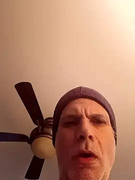 Snapshot of Hand69someguy chatting on February 2025 02:14:02 PM Hand69someguy online show from February 2025 02:14:02 PM