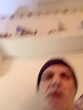 Snapshot of Hand69someguy chatting on March 2025 03:13:02 AM Hand69someguy online show from March 2025 03:13:02 AM