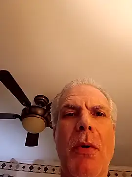 Snapshot of Hand69someguy chatting on March 2025 04:16:02 AM Hand69someguy online show from March 2025 04:16:02 AM