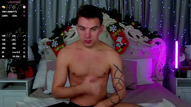 ArthurWhitee online show from January 2025 03:43:01 AM