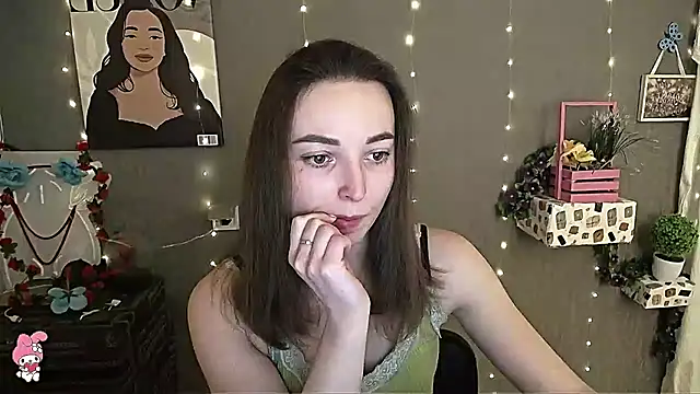  Barbie Kiss  online show from February 2025 01:33:02 PM