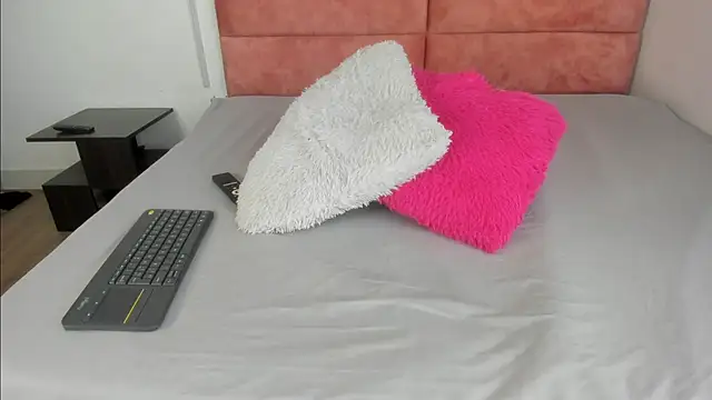 Hanna lens online show from October 2025 05:42:01 PM