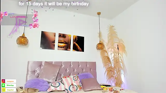 alanavega11 online show from November 2025 12:37:01 PM