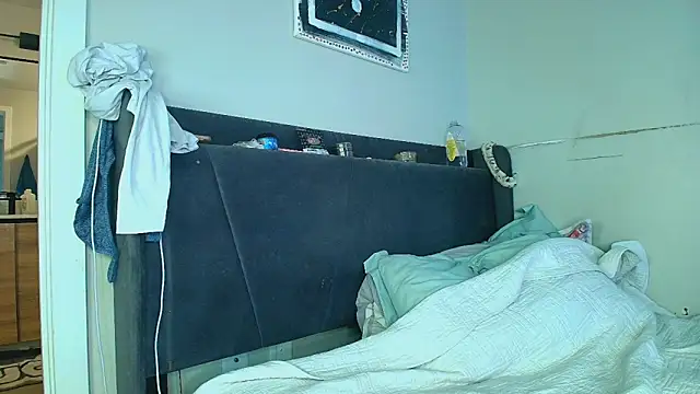 Naomiruty online show from October 2025 02:26:02 AM