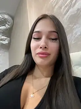 EricaWalls online show from December 2024 07:09:02 PM