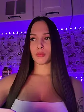 EricaWalls online show from February 2025 09:18:02 PM