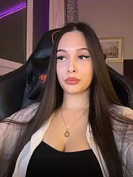 Snapshot of EricaWalls chatting on February 2026 08:25:02 PM EricaWalls online show from February 2026 08:25:02 PM