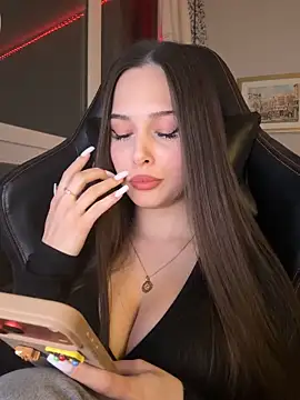 Snapshot of EricaWalls chatting on February 2026 10:24:01 PM EricaWalls online show from February 2026 10:24:01 PM