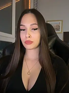 Snapshot of EricaWalls chatting on March 2026 07:19:01 PM EricaWalls online show from March 2026 07:19:01 PM