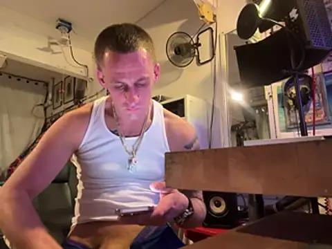 PeytonJohnn online show from February 2026 05:00:02 AM