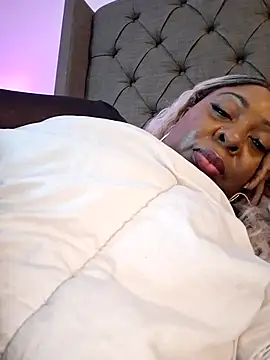 XXXLollipopsJuicy online show from October 2025 10:46:02 AM