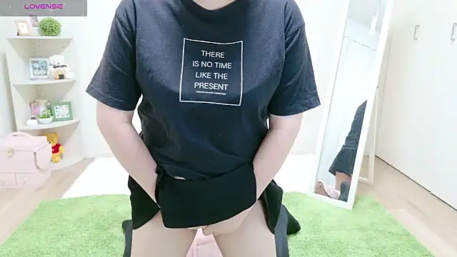 Snapshot of o-Aya-o chatting on December 2024 03:09:02 PM o-Aya-o online show from December 2024 03:09:02 PM