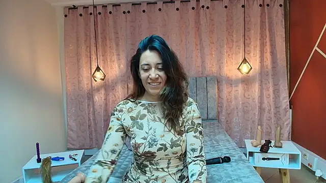 VioletaScott  online show from November 2025 01:21:02 PM