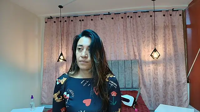 VioletaScott  online show from December 2025 01:31:02 PM