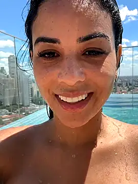 Laisabrazil online show from October 2025 04:29:02 PM