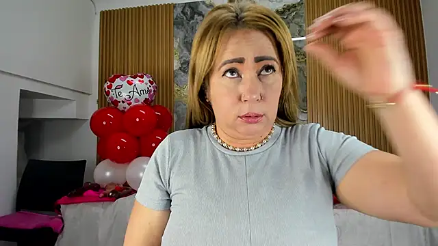 Danna topless online show from March 2025 12:04:02 PM