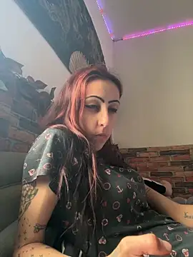 Snapshot of kriszy_baby chatting on January 2025 11:32:01 AM kriszy baby online show from January 2025 11:32:01 AM