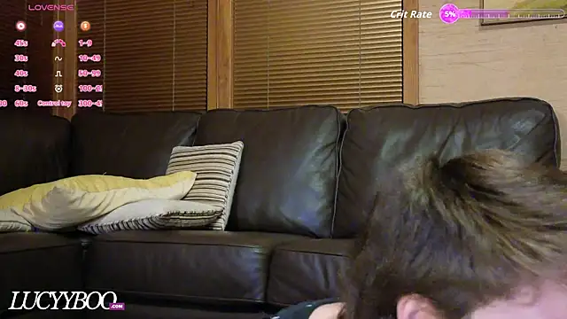 lovelylucyy online show from January 2026 12:57:01 AM