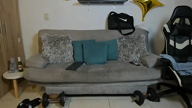 julian wallace online show from December 2025 04:58:01 PM