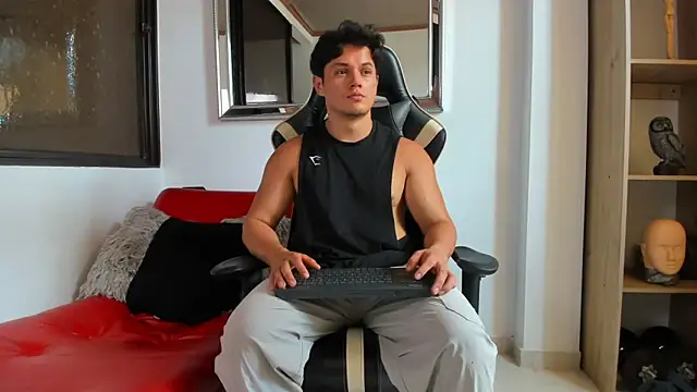 julian wallace online show from April 2026 05:19:02 PM