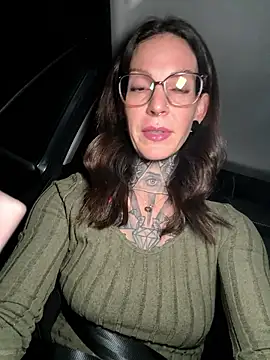 BrownieyQueen online show from January 2026 04:28:01 AM