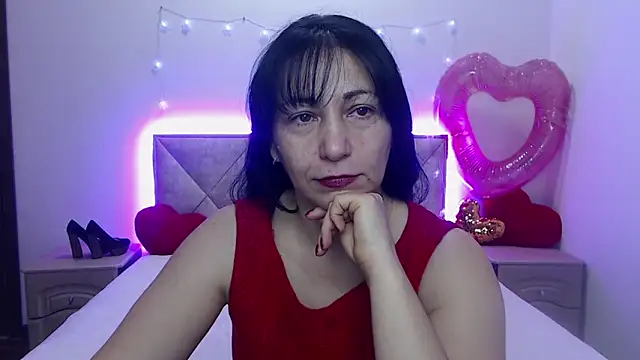 Snapshot of LiluGrants chatting on February 2026 07:10:01 PM LiluGrants online show from February 2026 07:10:01 PM