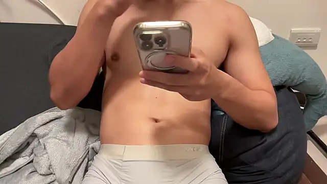 Alex1069 online show from April 2026 02:12:02 PM