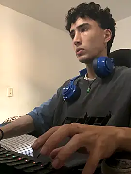 gojo satoru 18 online show from October 2025 06:02:01 PM