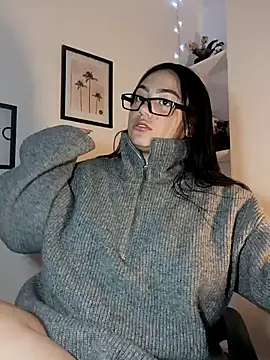 helena smith online show from February 2025 04:25:02 AM