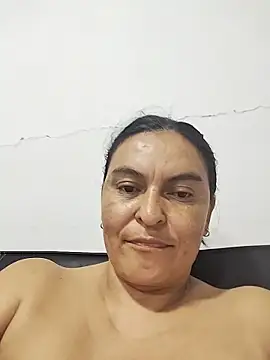 Snapshot of Horny-Mommy-Dirty chatting on October 2025 03:43:02 AM Horny-Mommy-Dirty online show from October 2025 03:43:02 AM