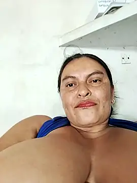 Snapshot of Horny-Mommy-Dirty chatting on November 2025 04:17:01 PM Horny-Mommy-Dirty online show from November 2025 04:17:01 PM