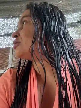 Snapshot of Horny-Mommy-Dirty chatting on December 2025 03:17:01 PM Horny-Mommy-Dirty online show from December 2025 03:17:01 PM