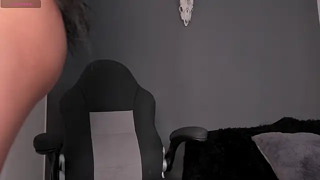 Aliz01 online show from January 2025 11:34:02 PM