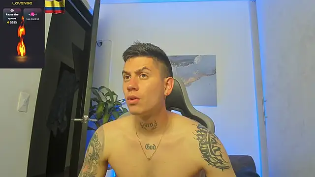 Yeiko Romero  online show from October 2025 06:56:01 PM